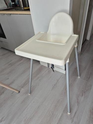 Chaise haute bébé